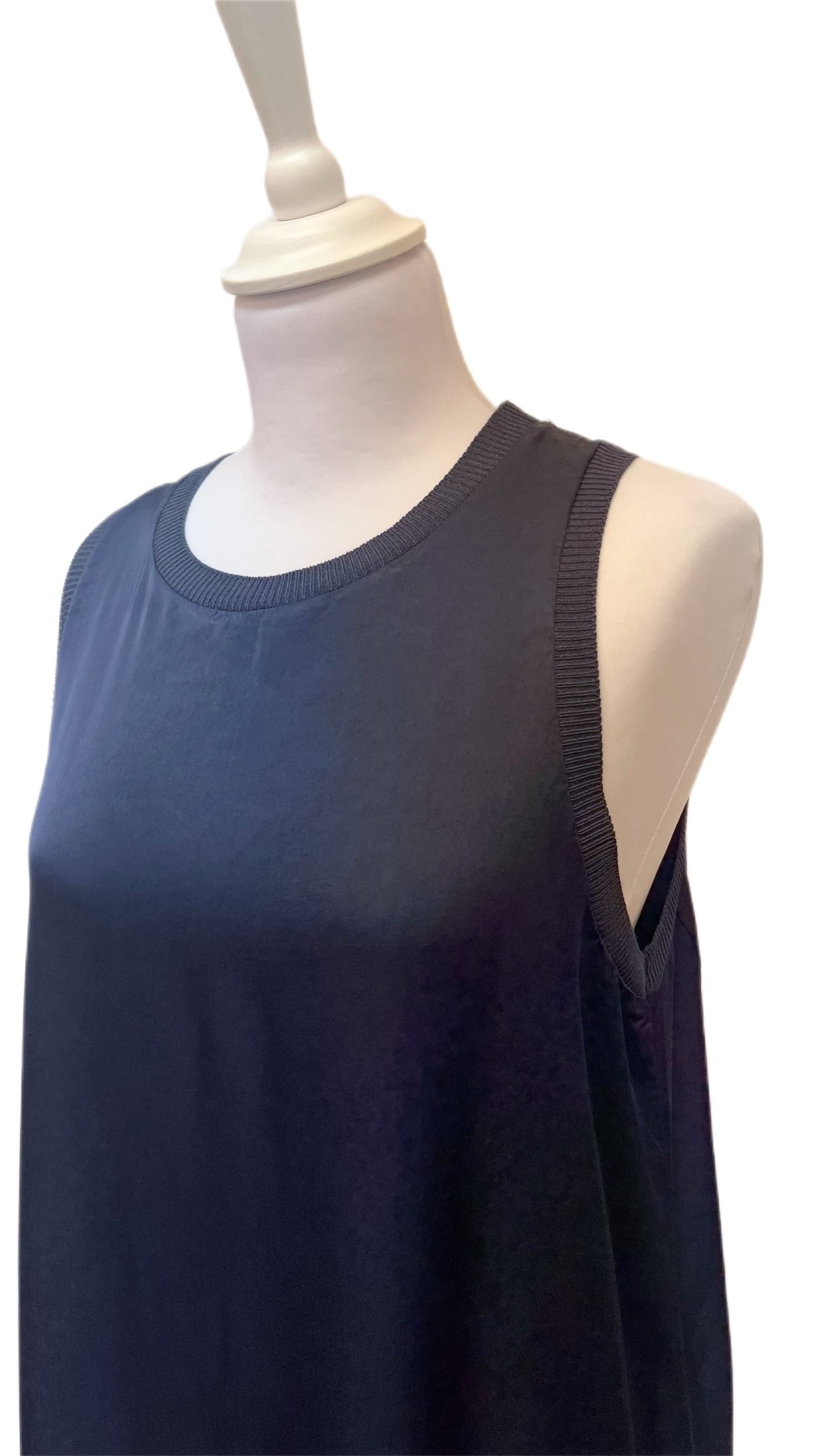 Vestido azul marino Arena