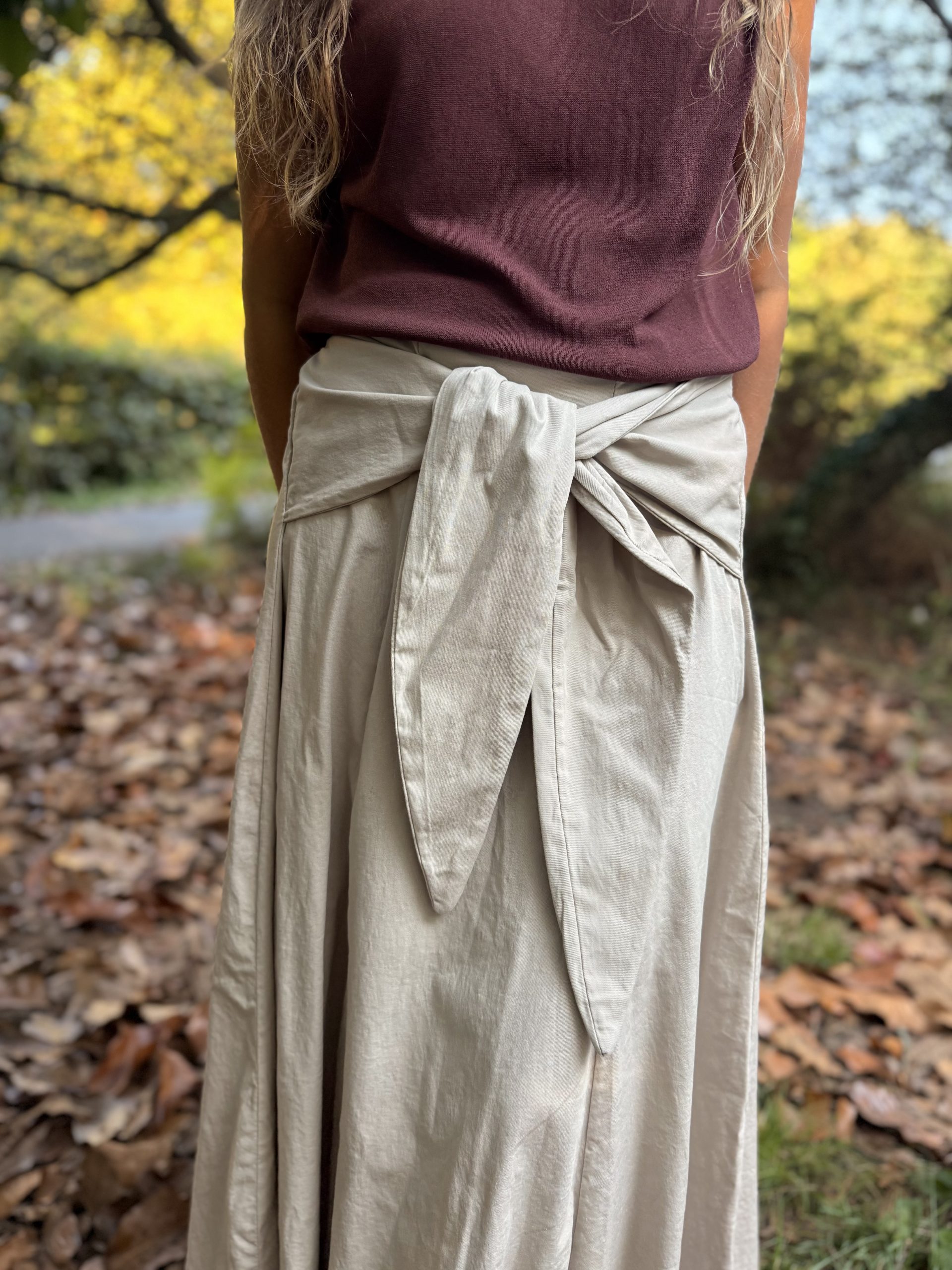 Falda midi lazada piedra - Imagen 3