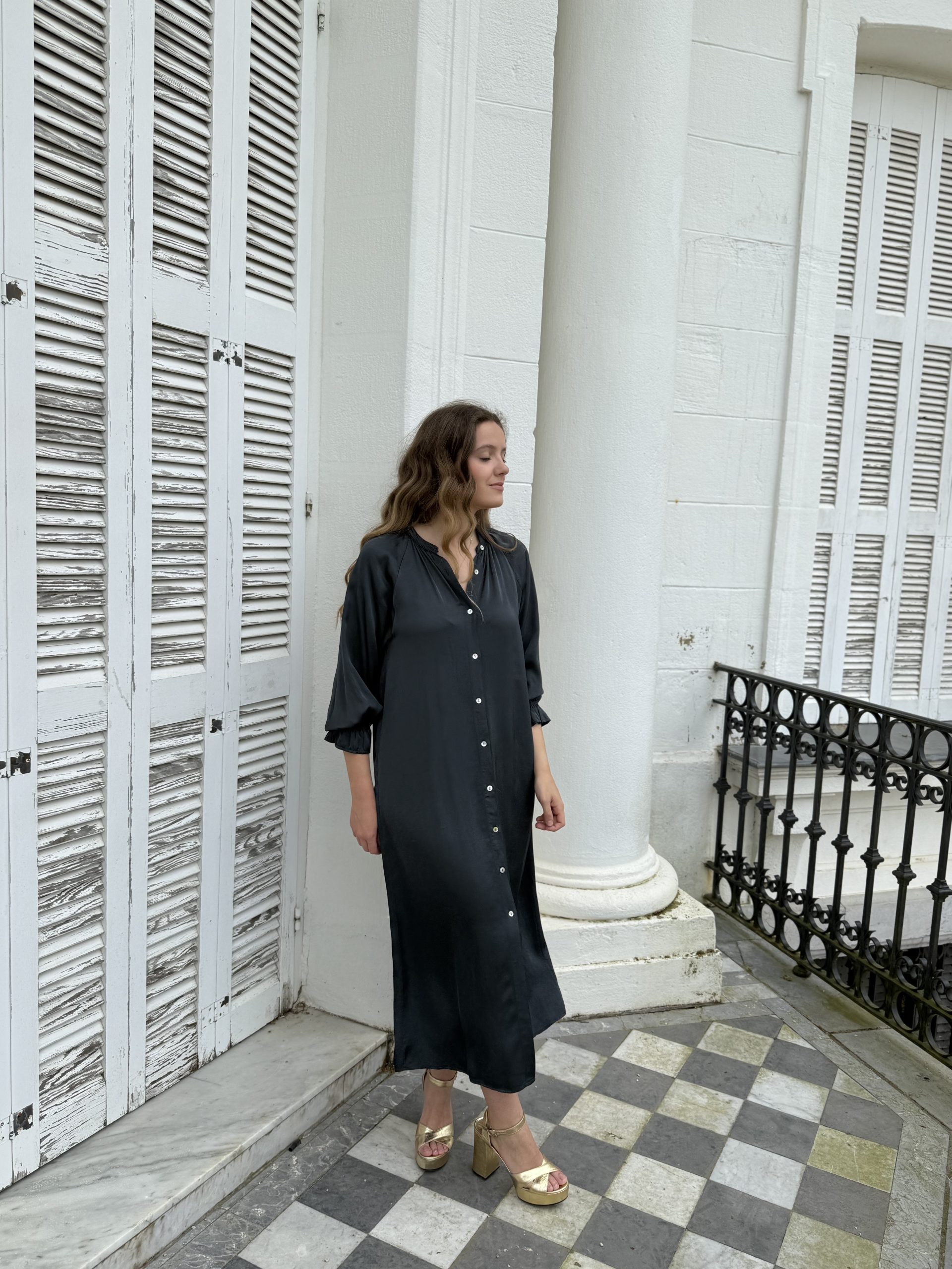 Vestido midi gris Clavel